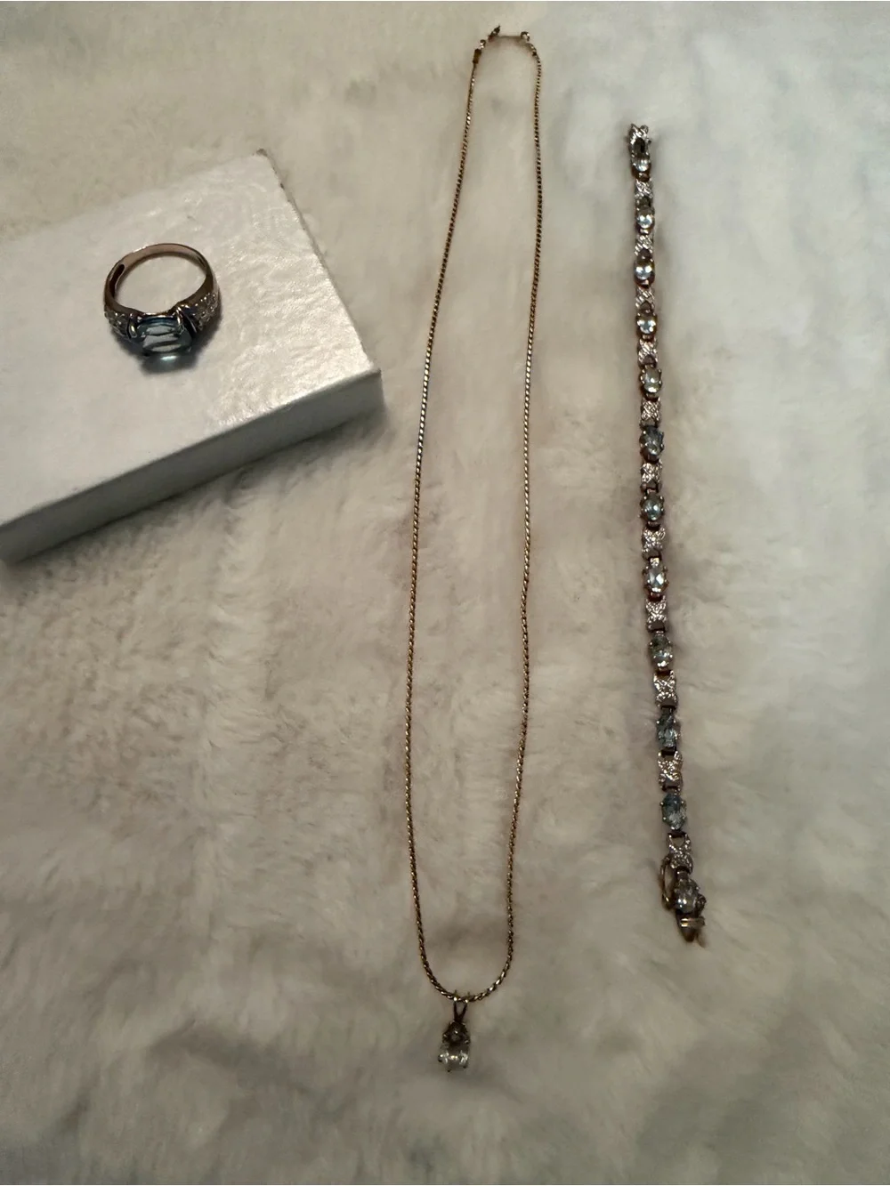 Aquamarine Necklace, bracelet and ring. Gold/Silver Tone